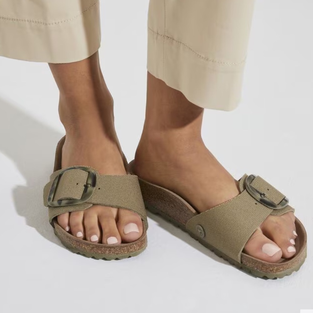 Birkenstock Madrid Big Buckle Vegan 38 7/7.5
Worn one time